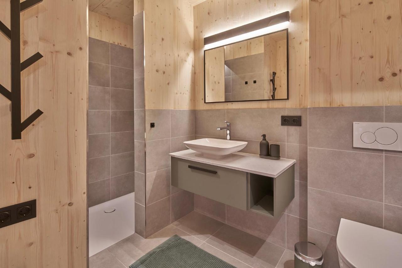 Black Forest Lodges - Gehobene Ferienwohnungen Mit Privatsaunas 툴페스 외부 사진