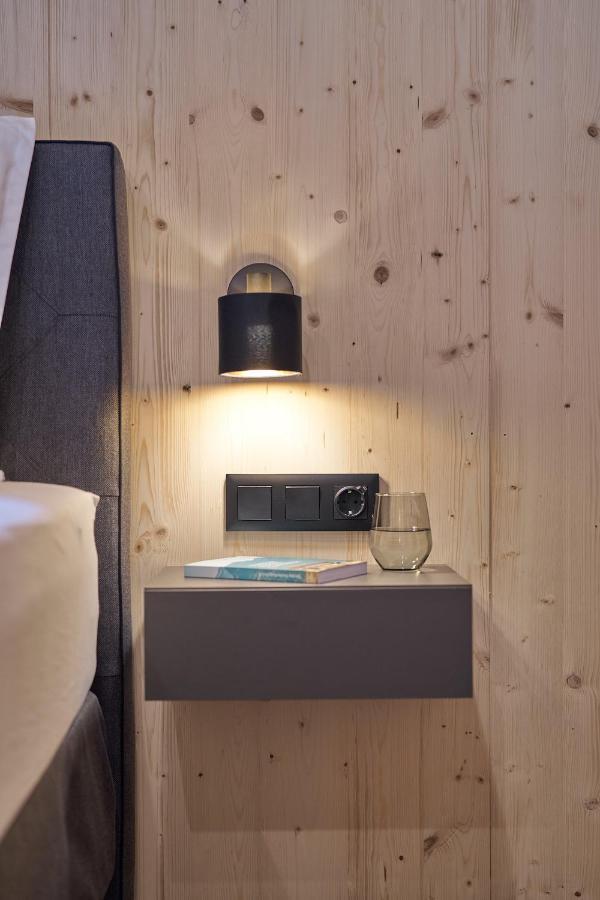 Black Forest Lodges - Gehobene Ferienwohnungen Mit Privatsaunas 툴페스 외부 사진