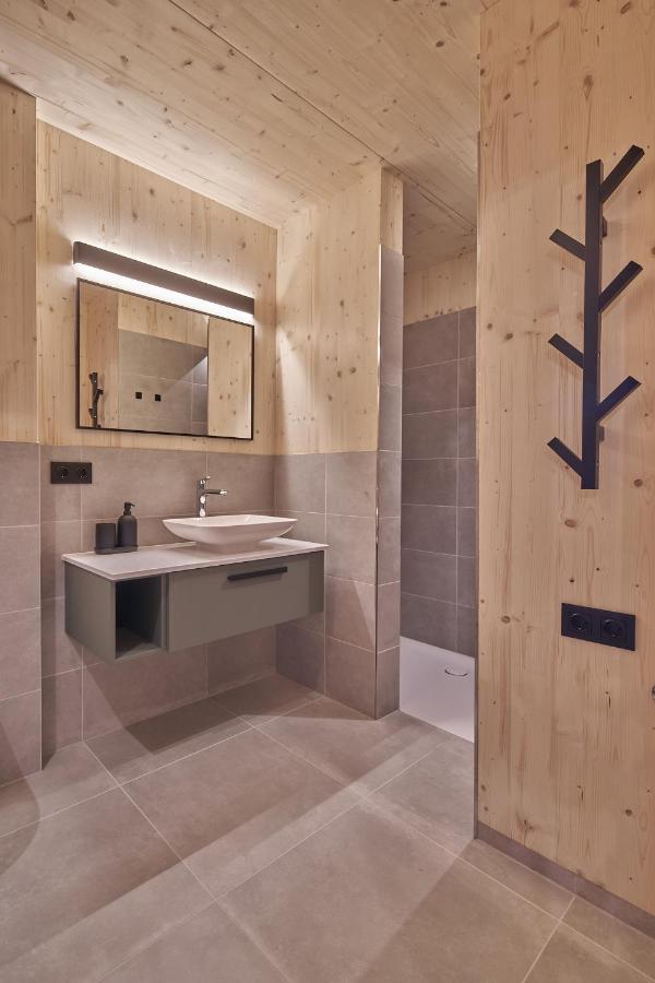 Black Forest Lodges - Gehobene Ferienwohnungen Mit Privatsaunas 툴페스 외부 사진