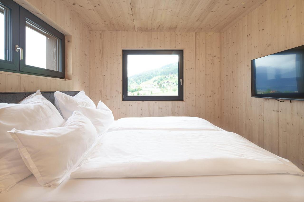 Black Forest Lodges - Gehobene Ferienwohnungen Mit Privatsaunas 툴페스 외부 사진